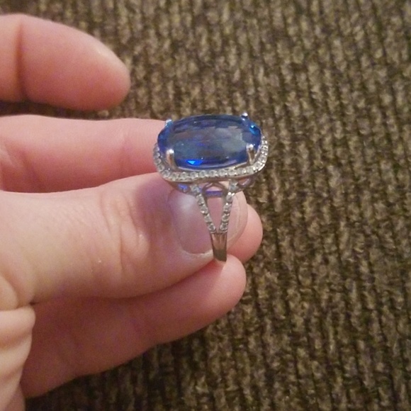 Ring - Picture 2 of 2